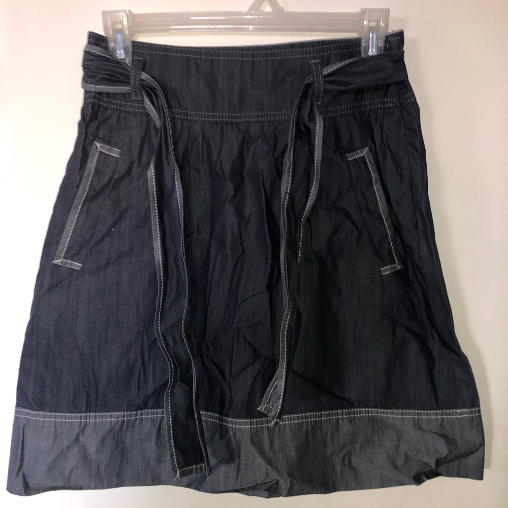 Denim LOFT skirt size 0